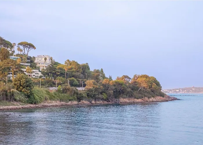 Nid D'Amour # Vue Mer - Plage Et Port A Pied - Evasion De Reve アパート *