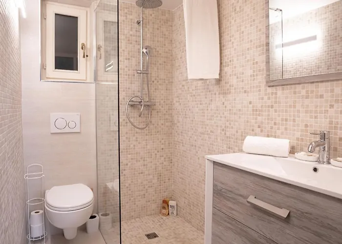 Nid D'Amour # Vue Mer - Plage Et Port A Pied - Evasion De Reve *